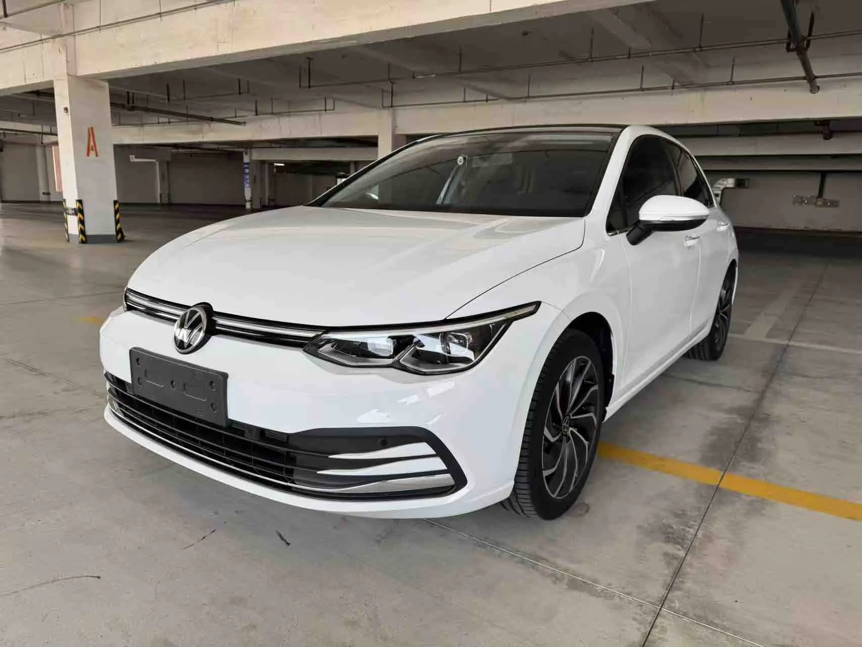 Volkswagen Golf  из Китая