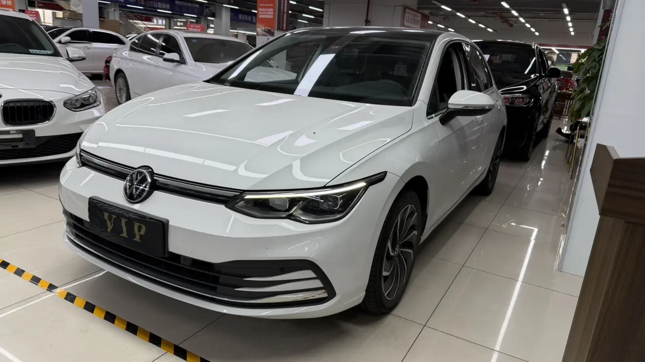 Volkswagen Golf  из Китая