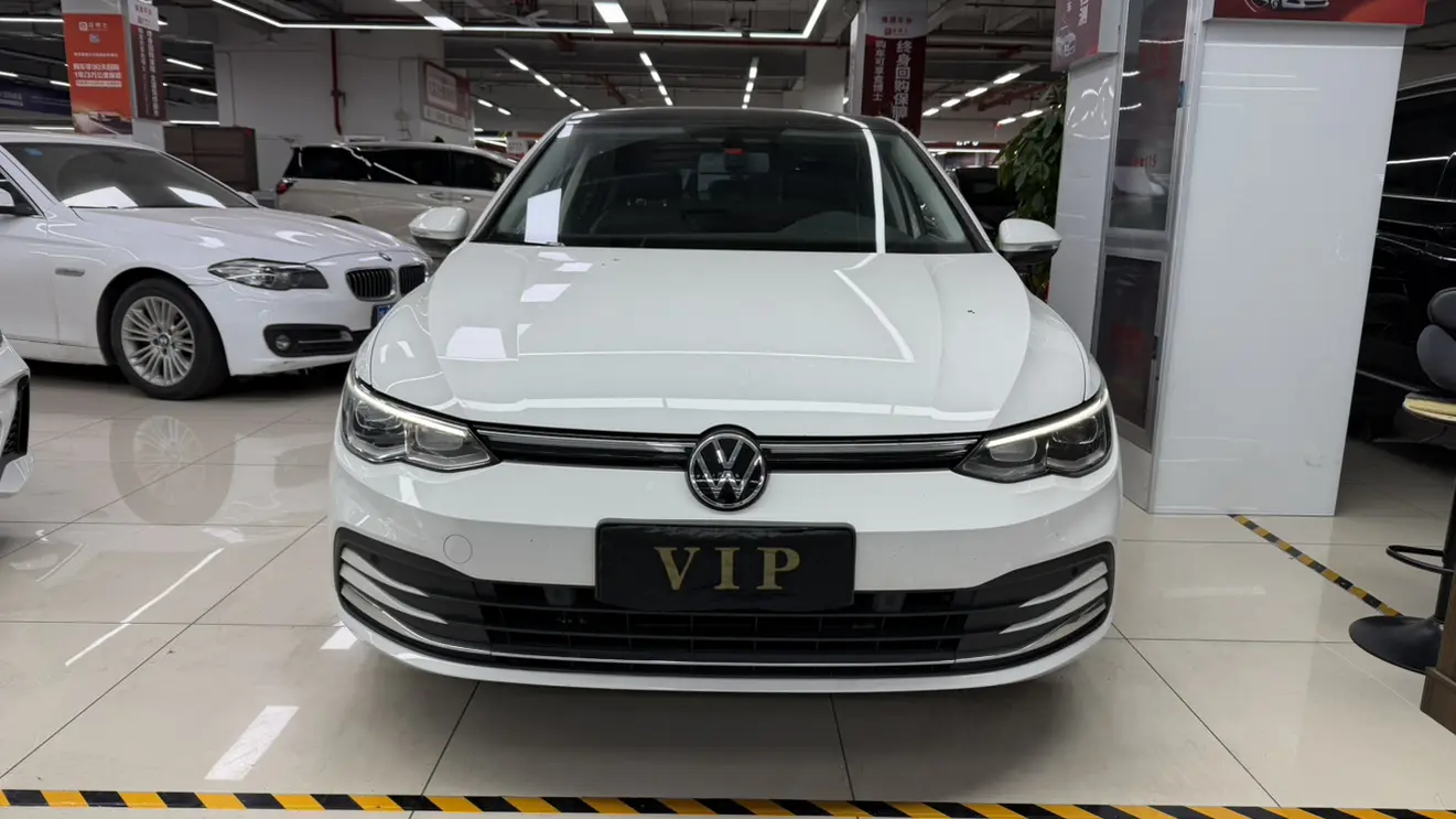 Volkswagen Golf  из Китая