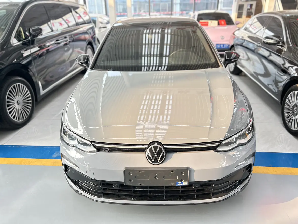 Volkswagen Golf  из Китая