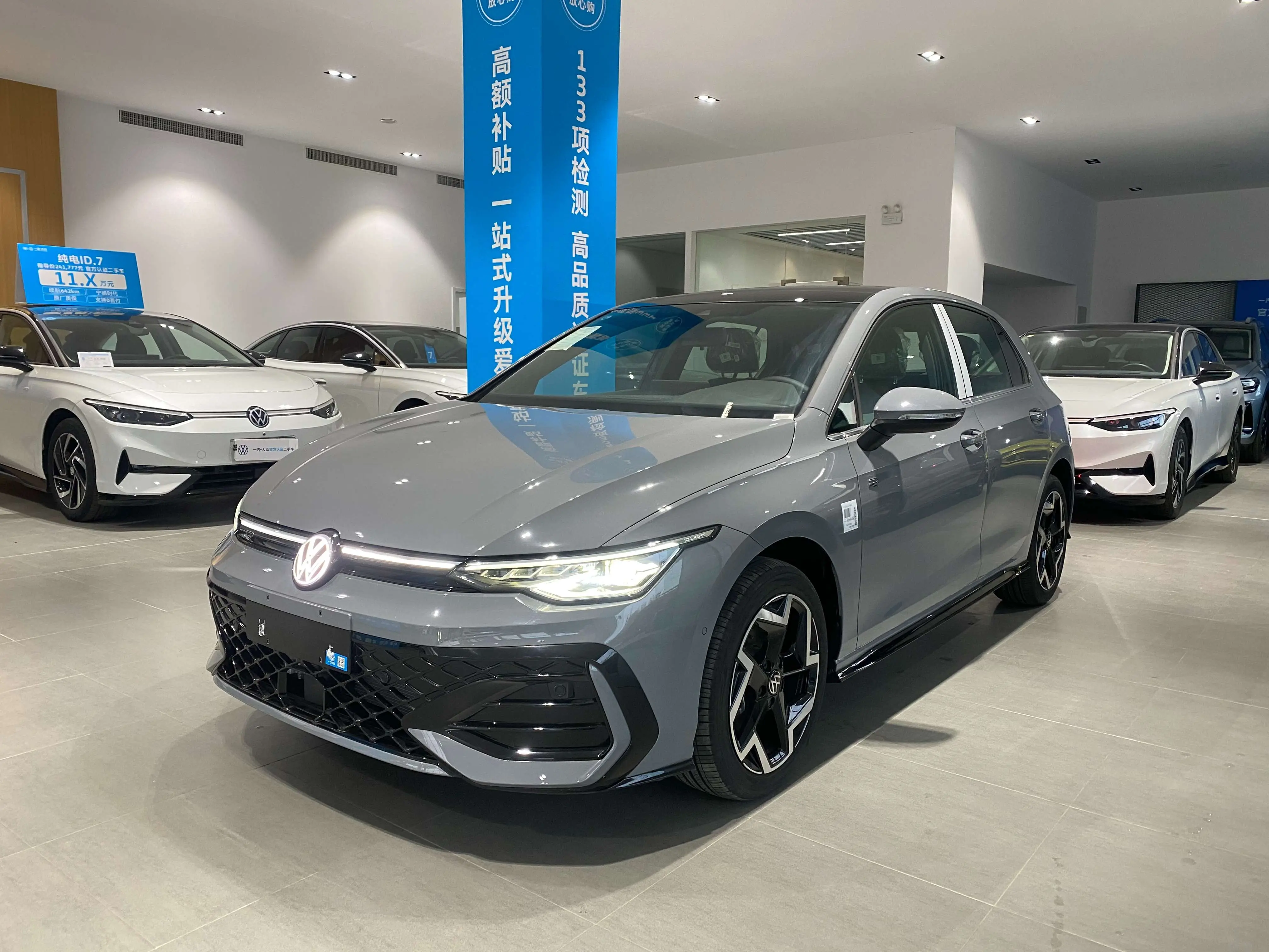 Volkswagen Golf  из Китая