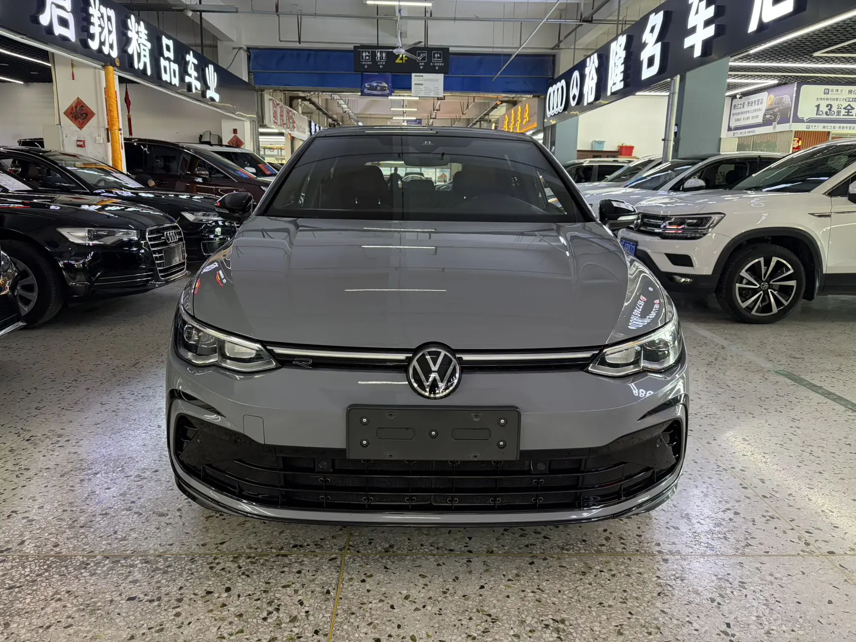 Volkswagen Golf  из Китая