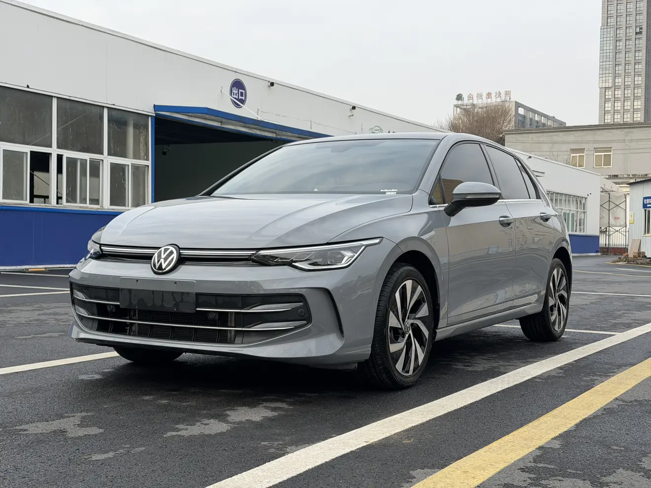 Volkswagen Golf  из Китая