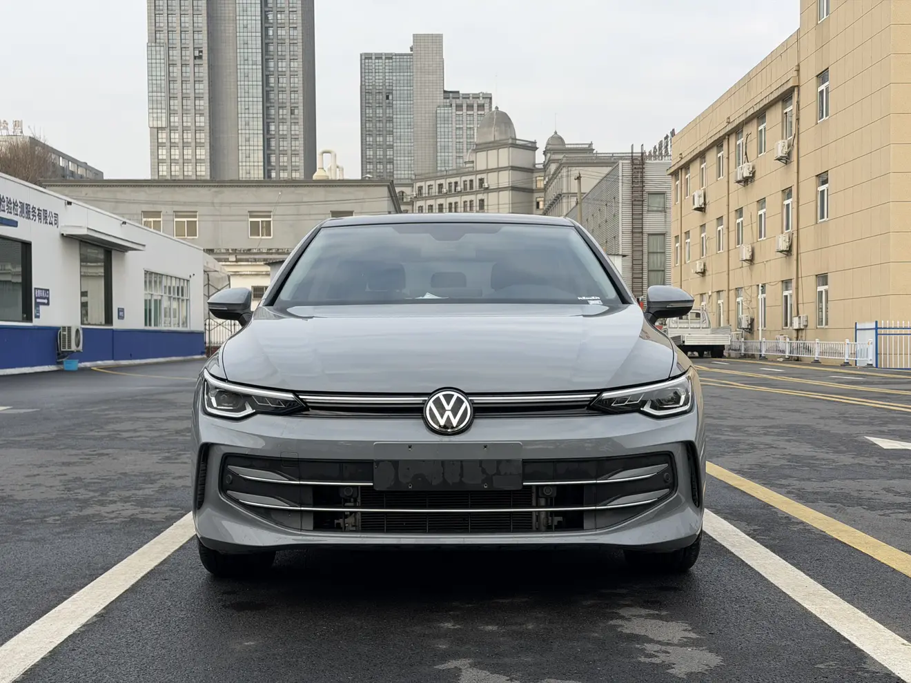 Volkswagen Golf  из Китая