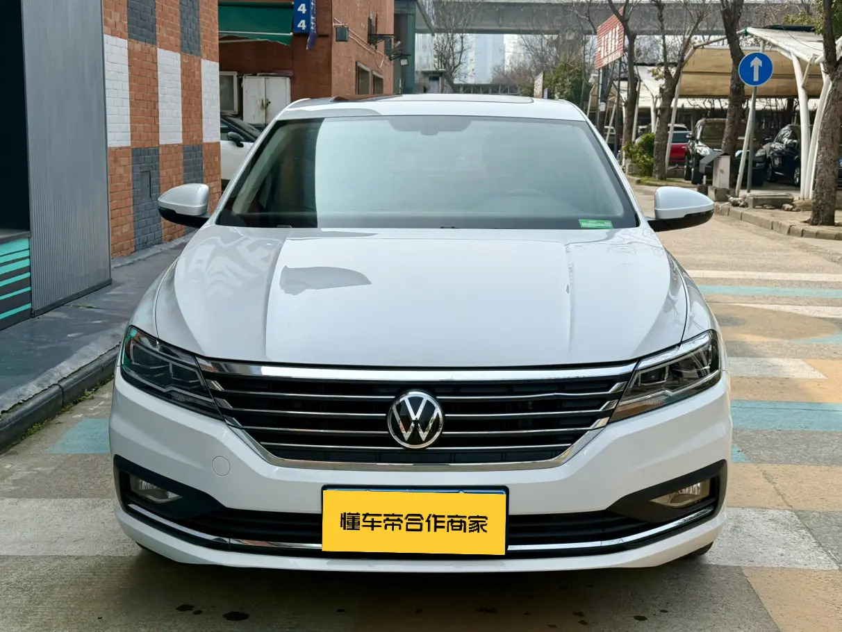 Volkswagen Lavida  из Китая