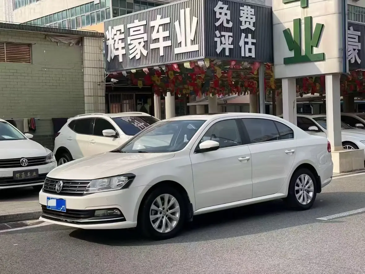 Volkswagen Lavida  из Китая