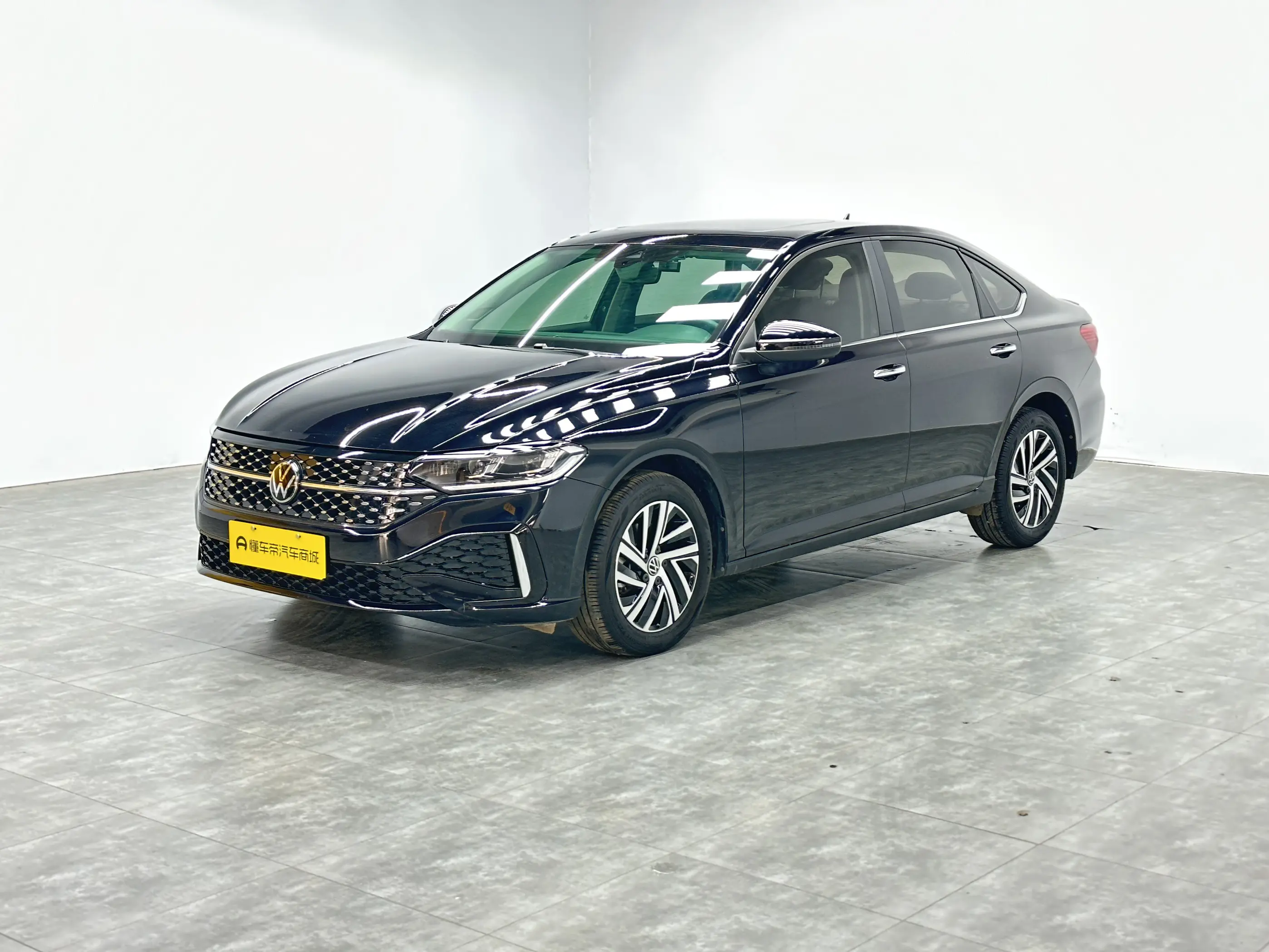 Volkswagen Lavida  из Китая