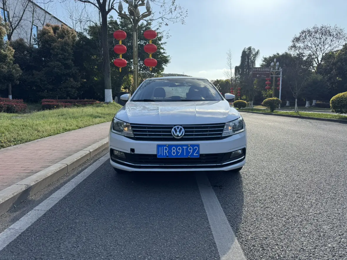 Volkswagen Lavida  из Китая