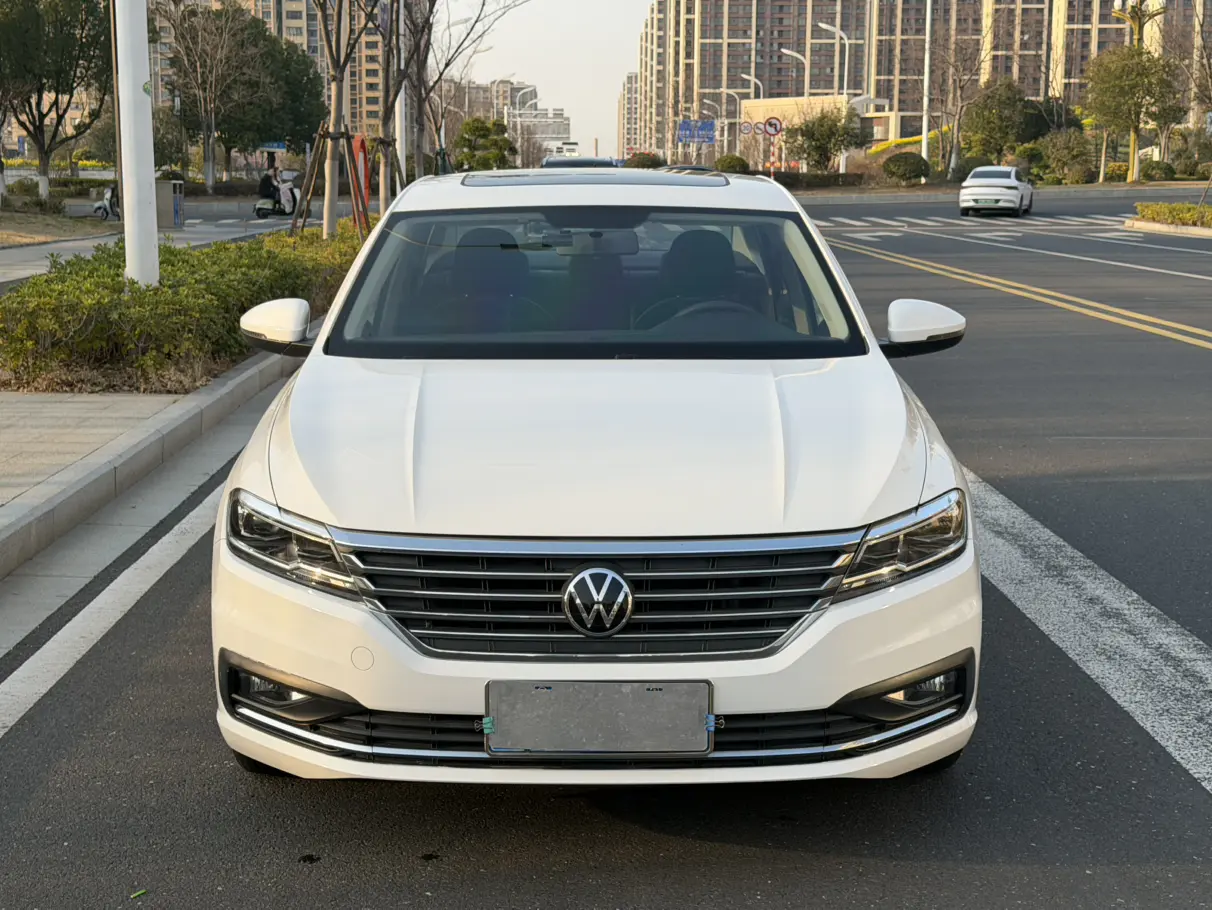 Volkswagen Lavida  из Китая