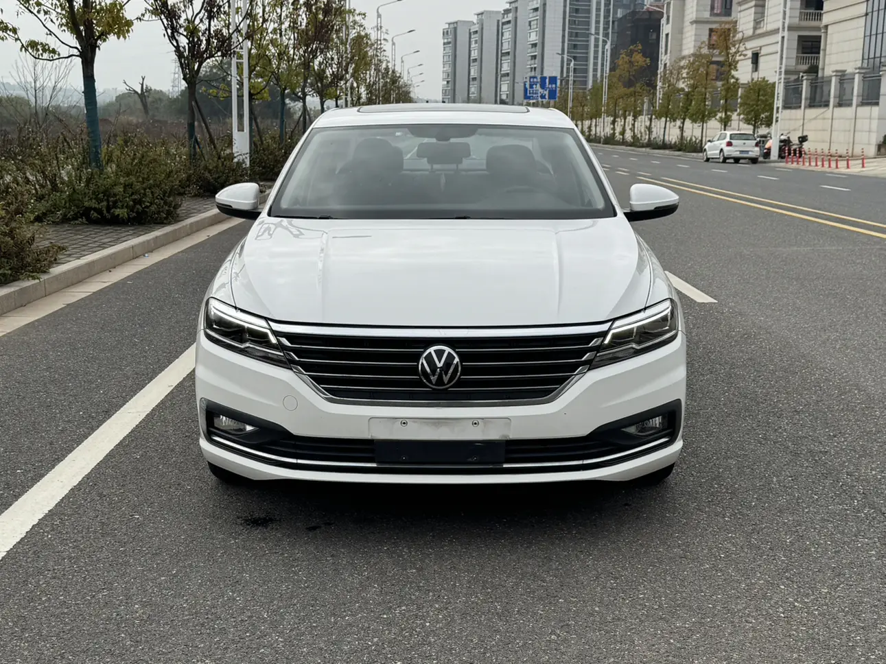 Volkswagen Lavida  из Китая