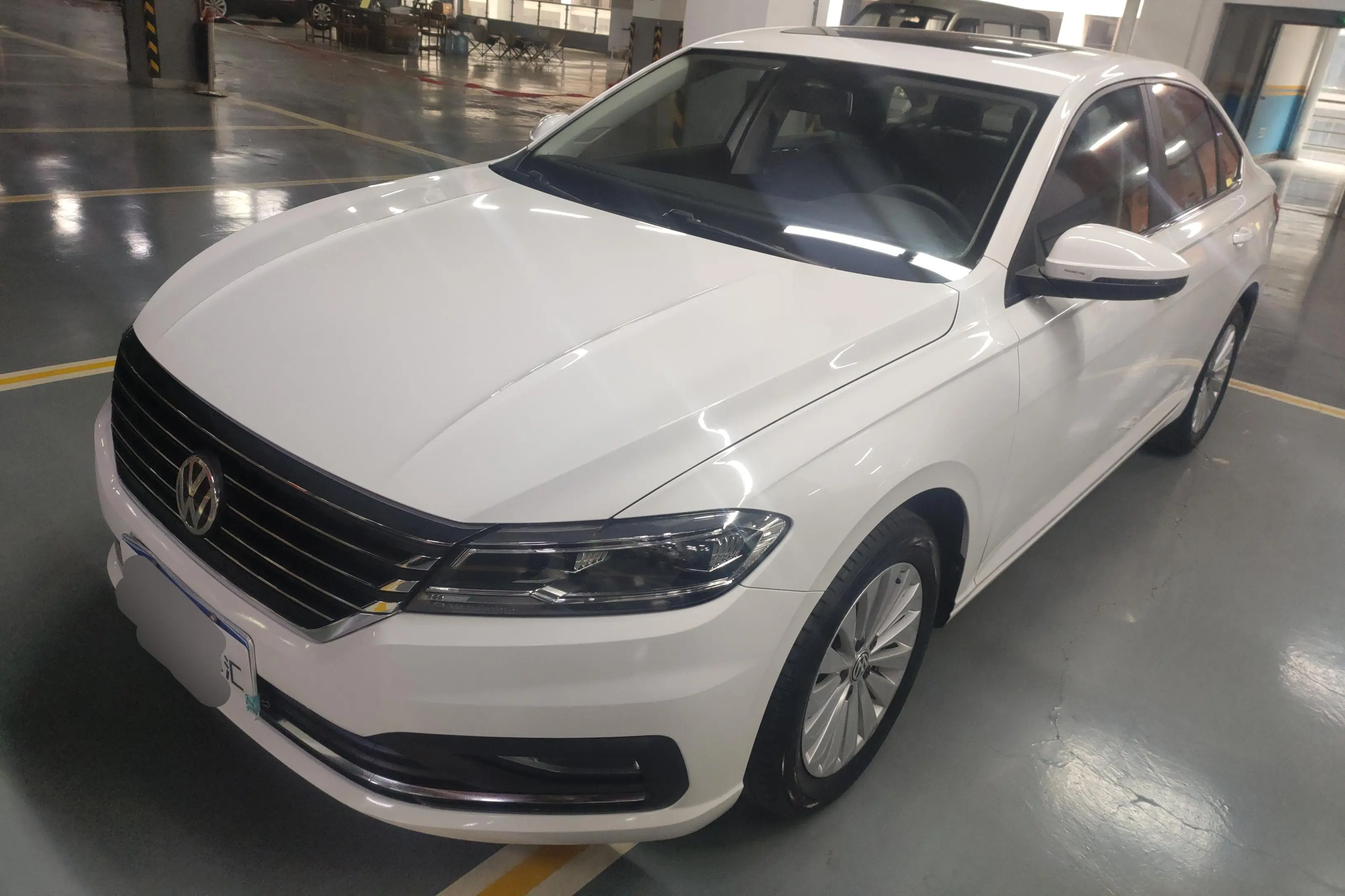 Volkswagen Lavida  из Китая