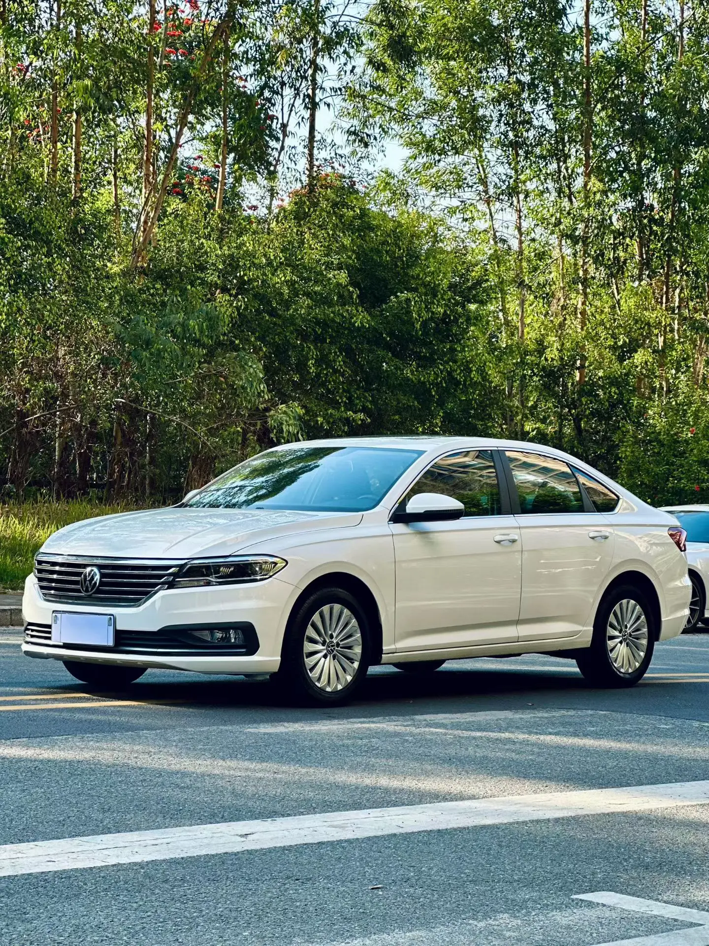 Volkswagen Lavida  из Китая