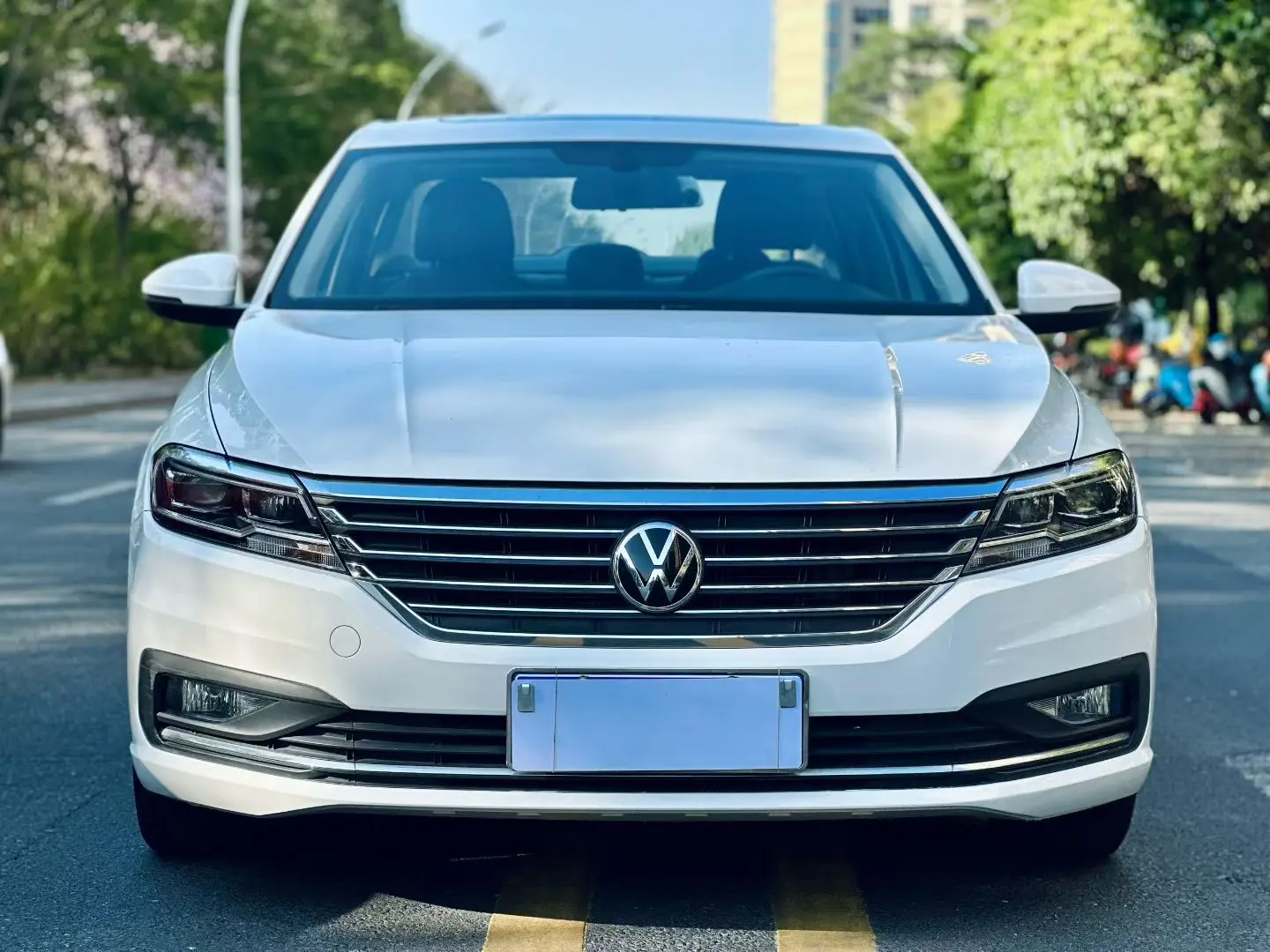 Volkswagen Lavida  из Китая