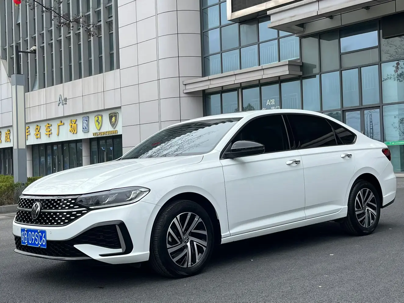 Volkswagen Lavida  из Китая