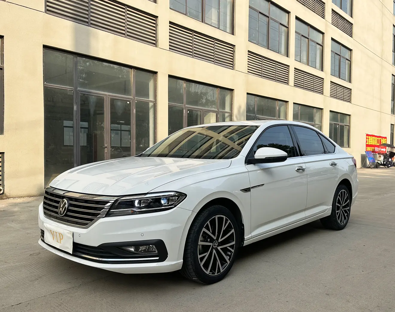 Volkswagen Lavida  из Китая