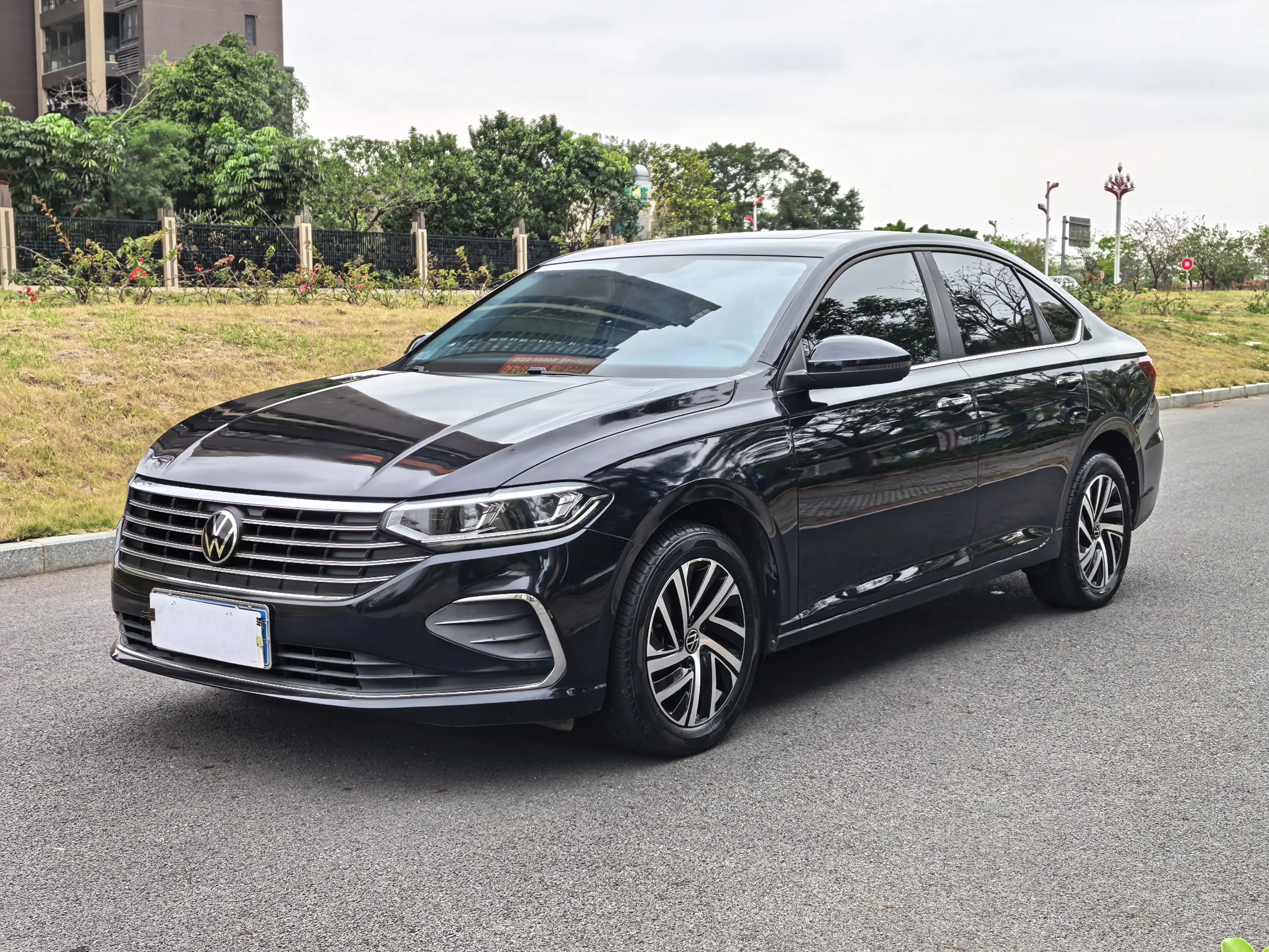 Volkswagen Lavida  из Китая