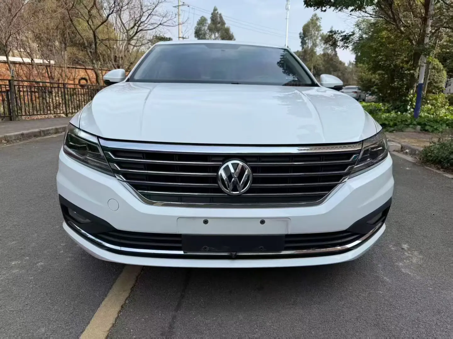 Volkswagen Lavida  из Китая