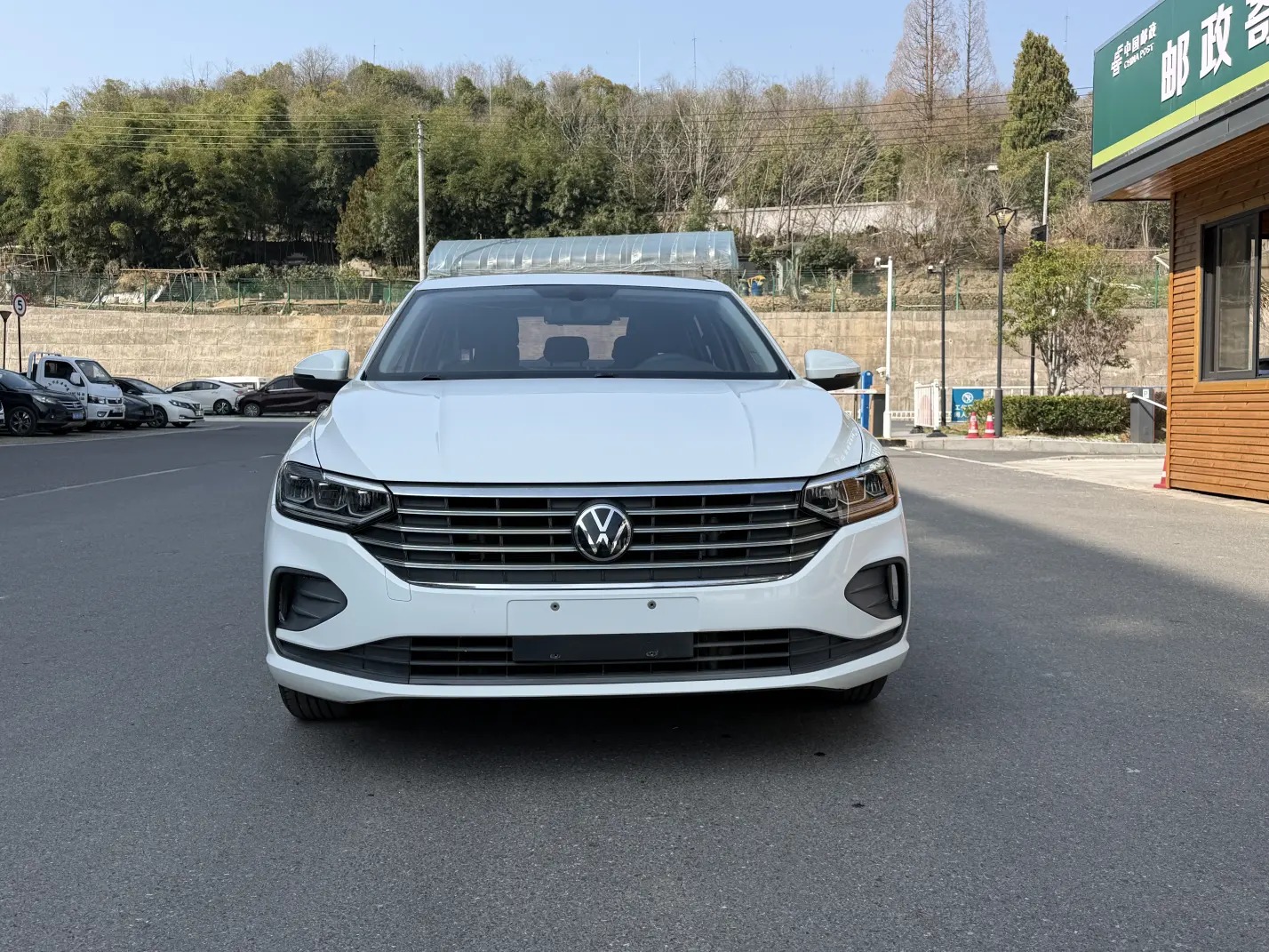 Volkswagen Lavida  из Китая