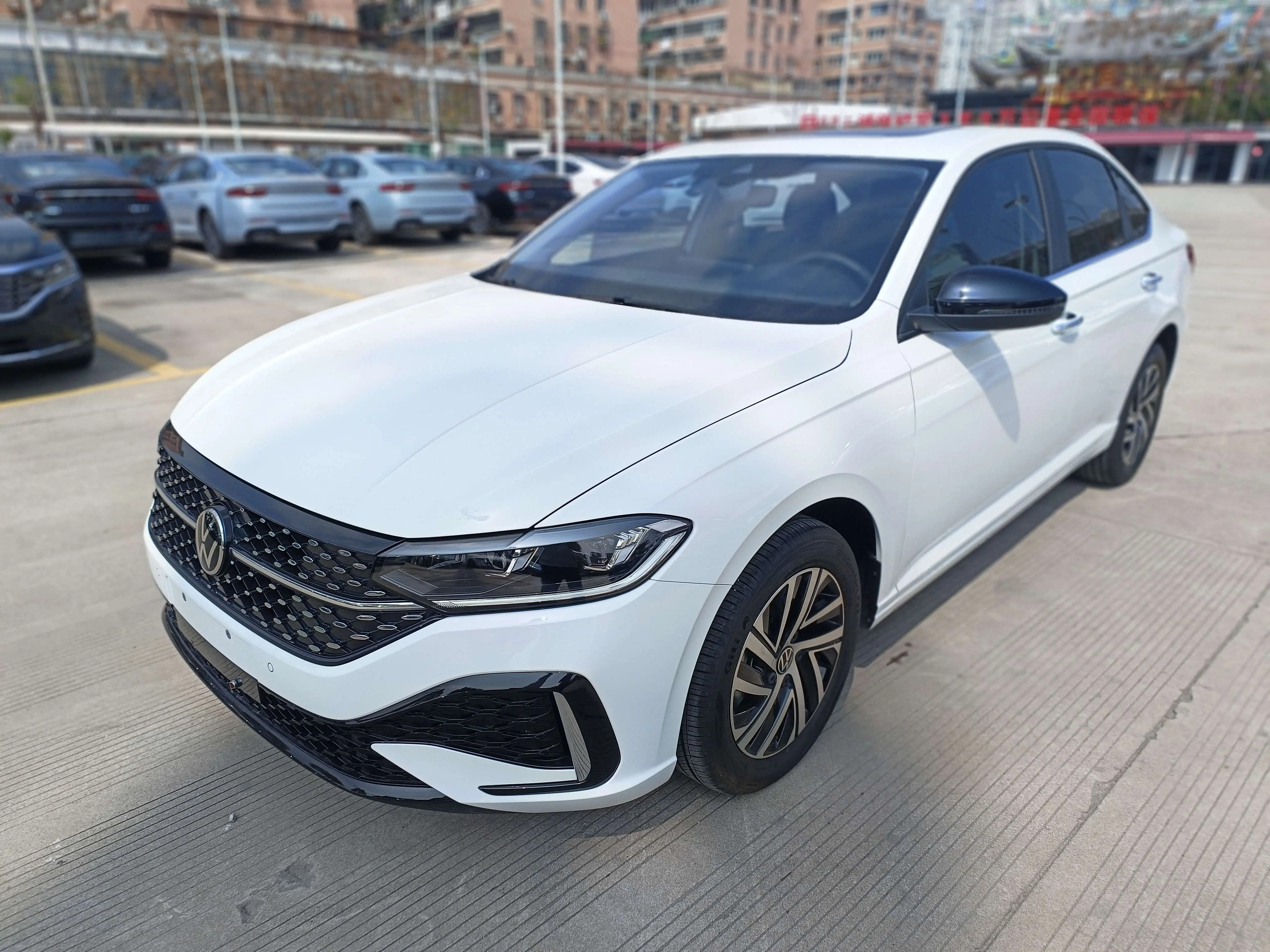 Volkswagen Lavida  из Китая