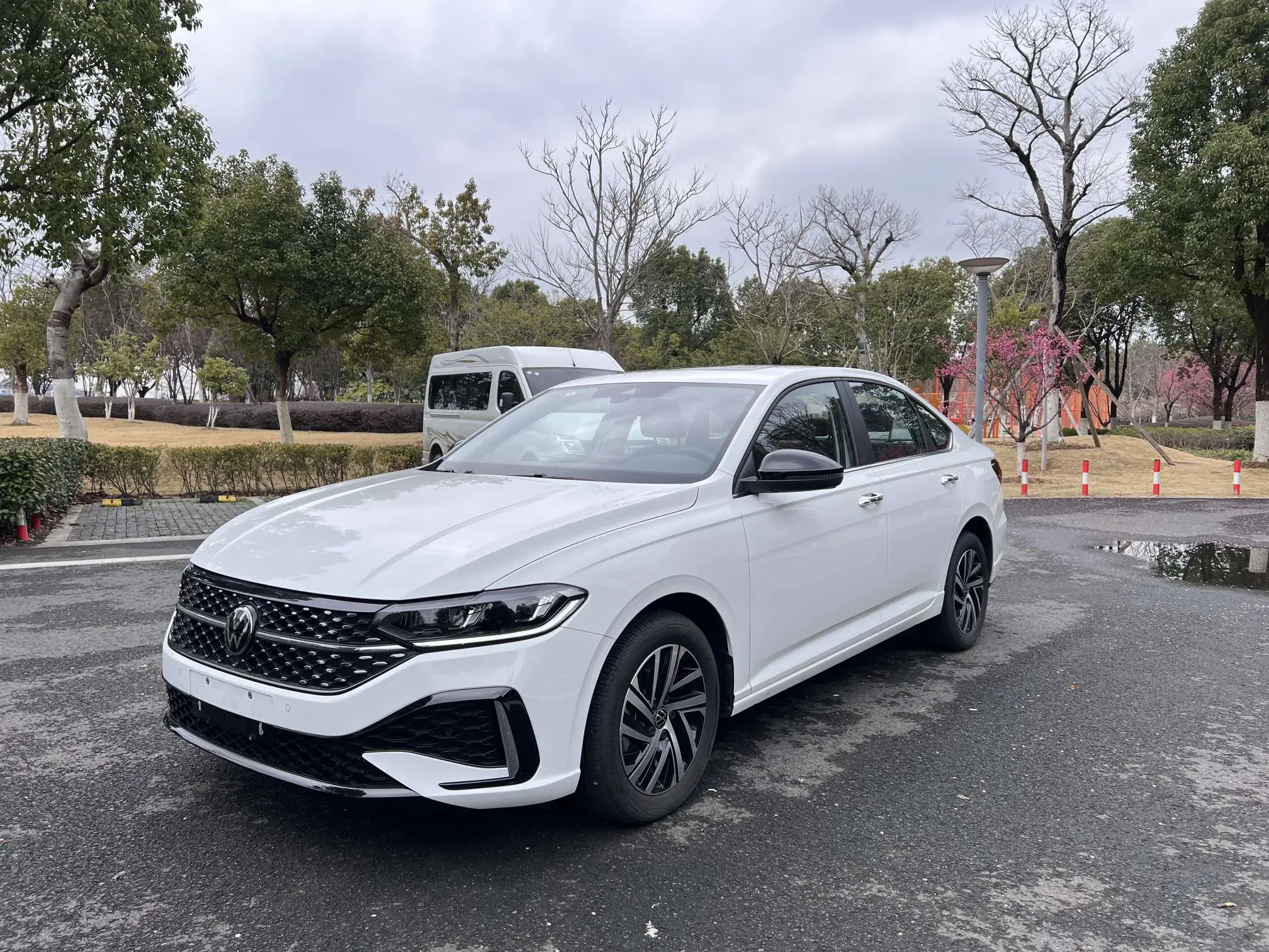 Volkswagen Lavida  из Китая