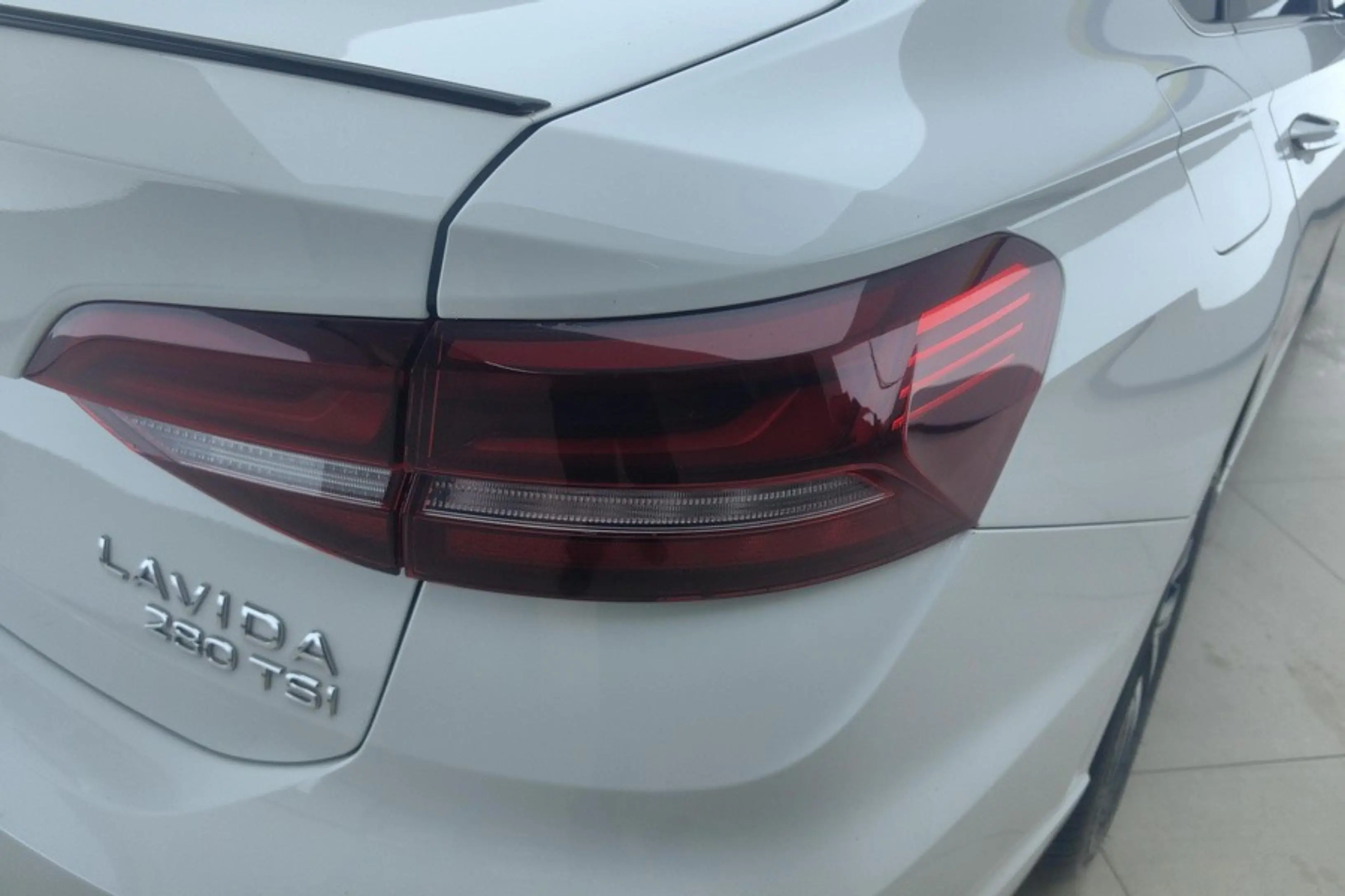 Volkswagen Lavida  из Китая