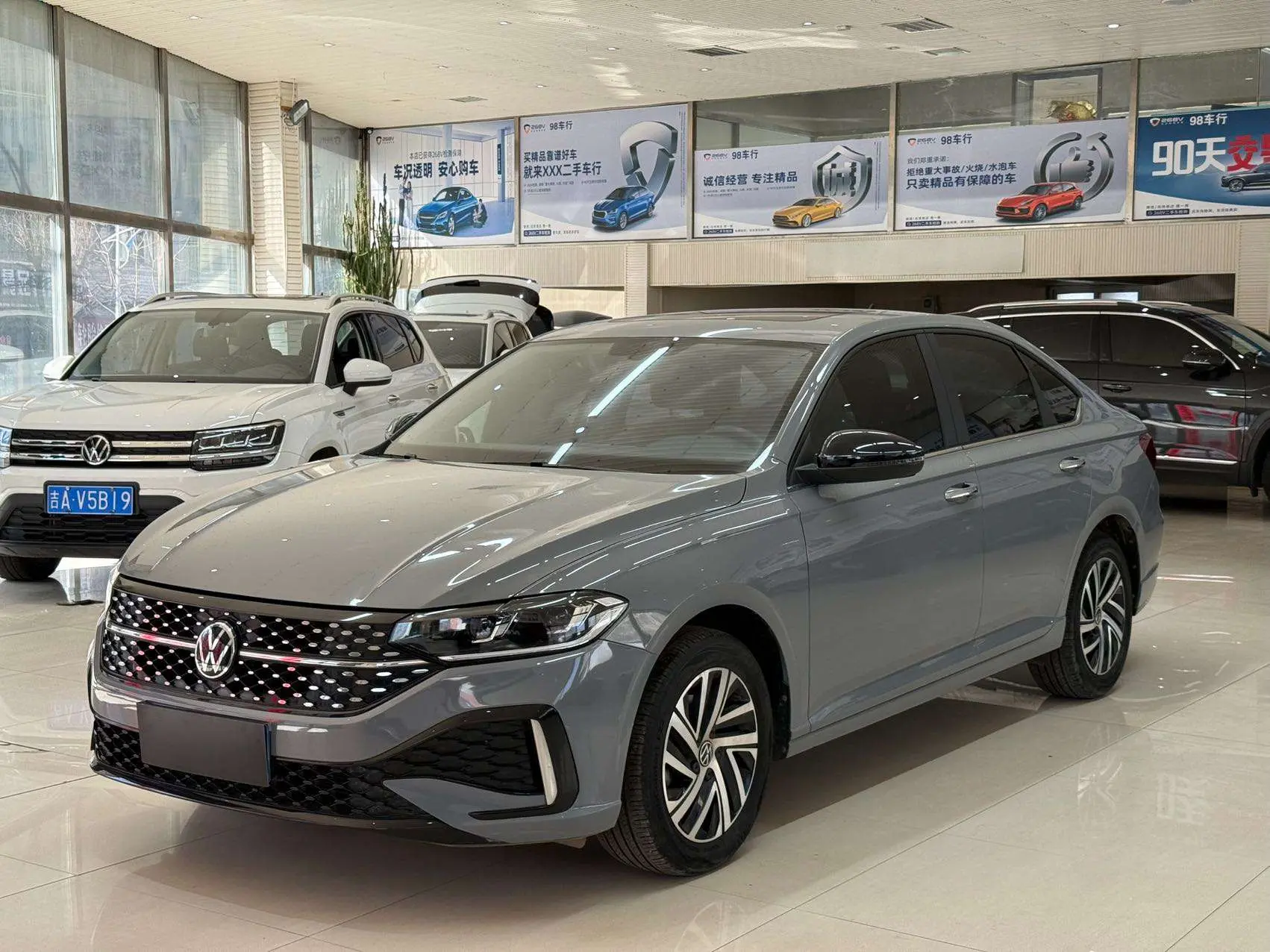 Volkswagen Lavida  из Китая