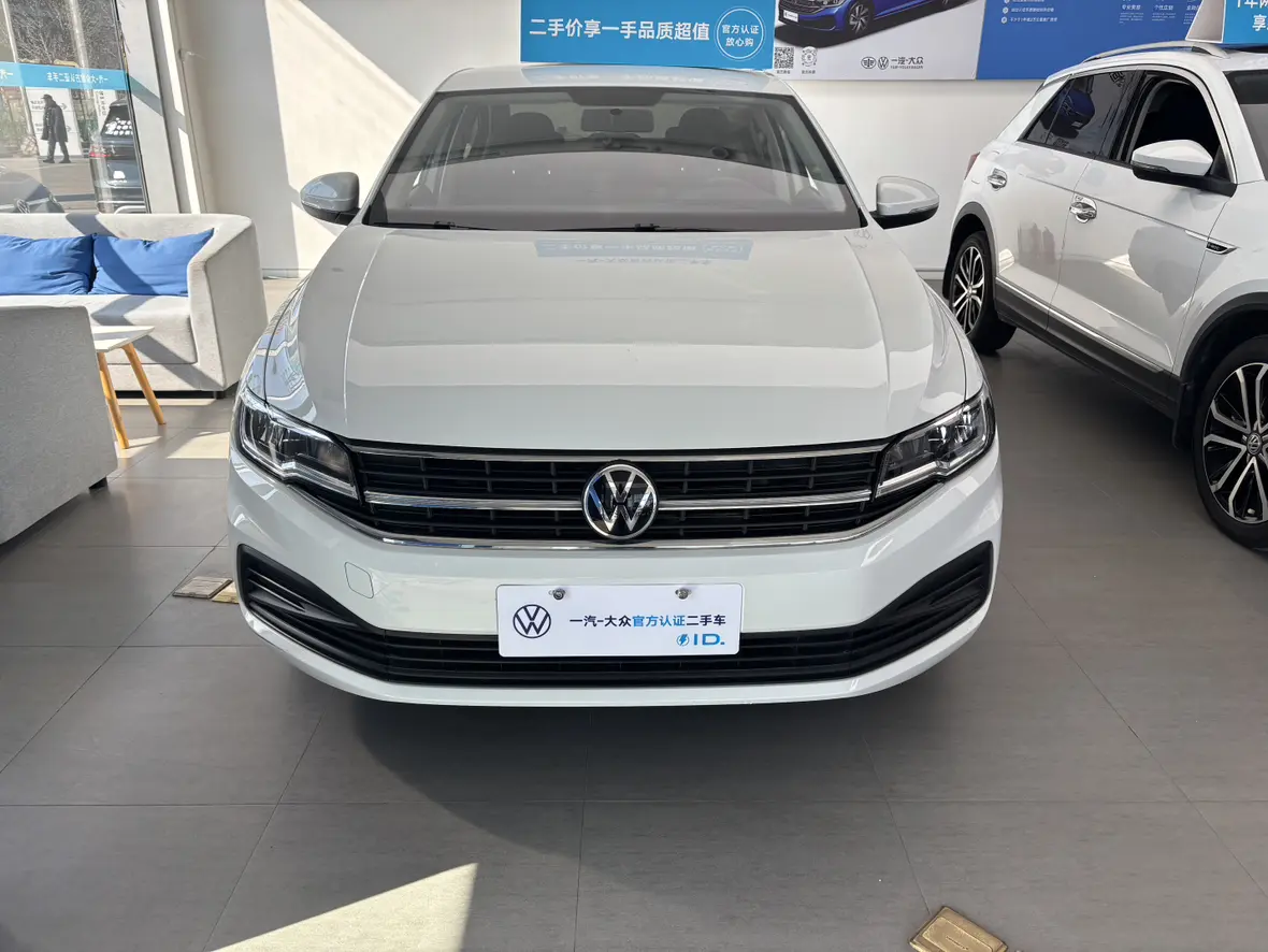 Volkswagen Bora  из Китая
