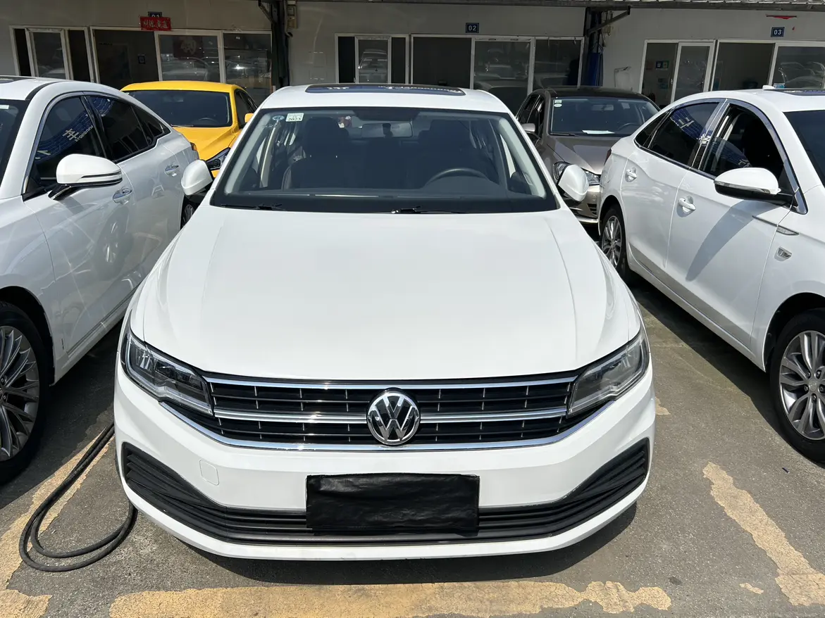 Volkswagen Bora  из Китая