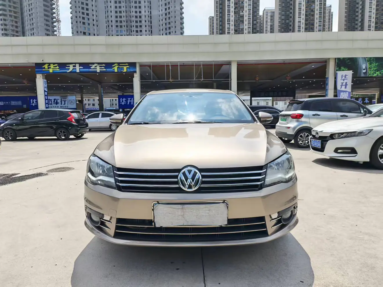 Volkswagen Bora  из Китая