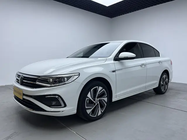 Volkswagen Bora  из Китая