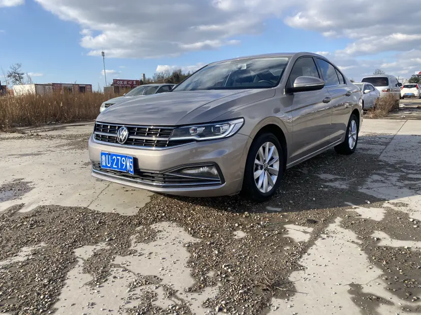 Volkswagen Bora  из Китая