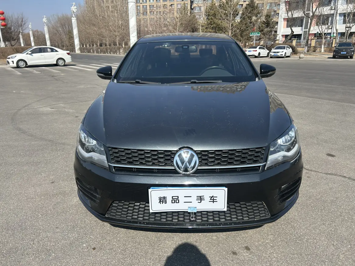 Volkswagen Bora  из Китая