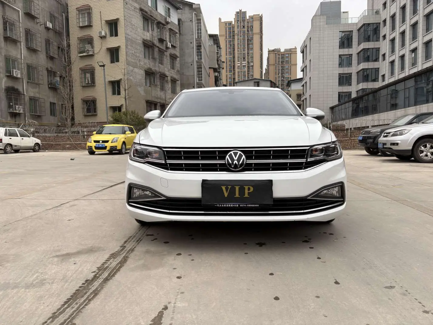 Volkswagen Bora  из Китая