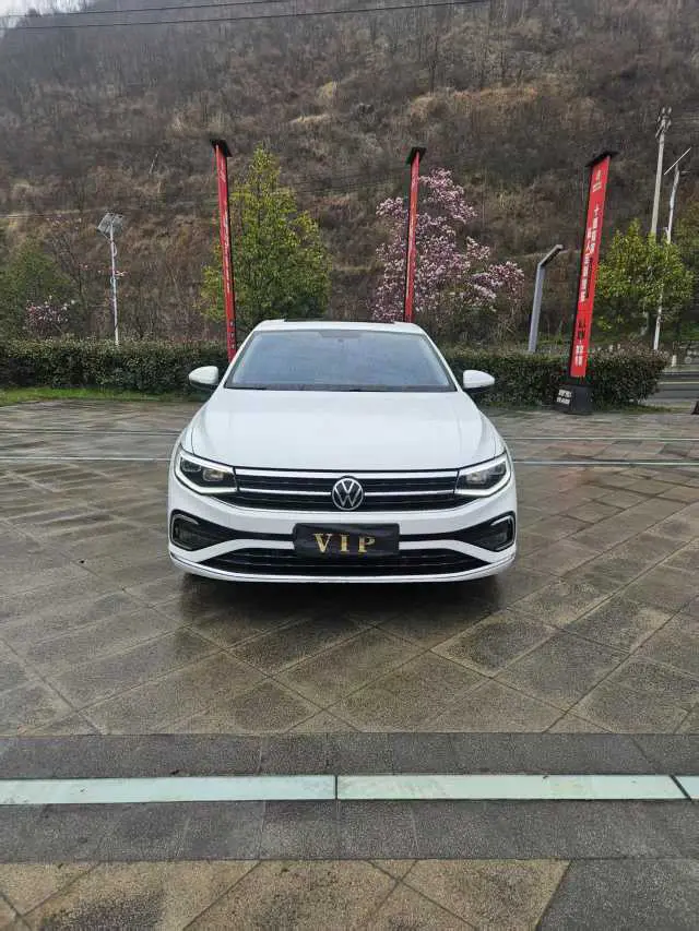 Volkswagen Bora  из Китая