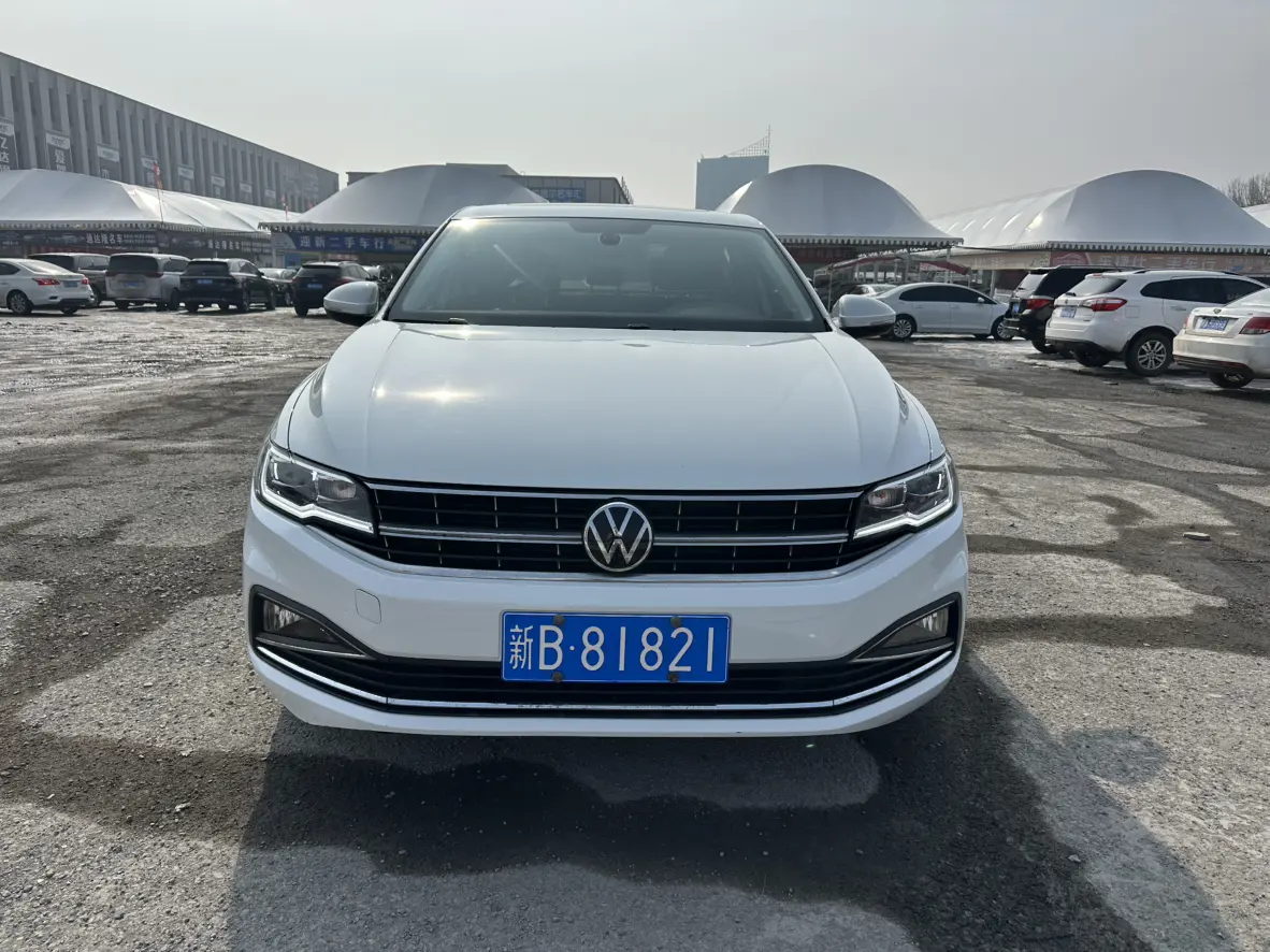Volkswagen Bora  из Китая