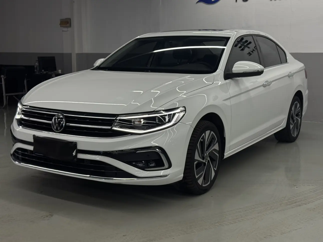 Volkswagen Bora  из Китая