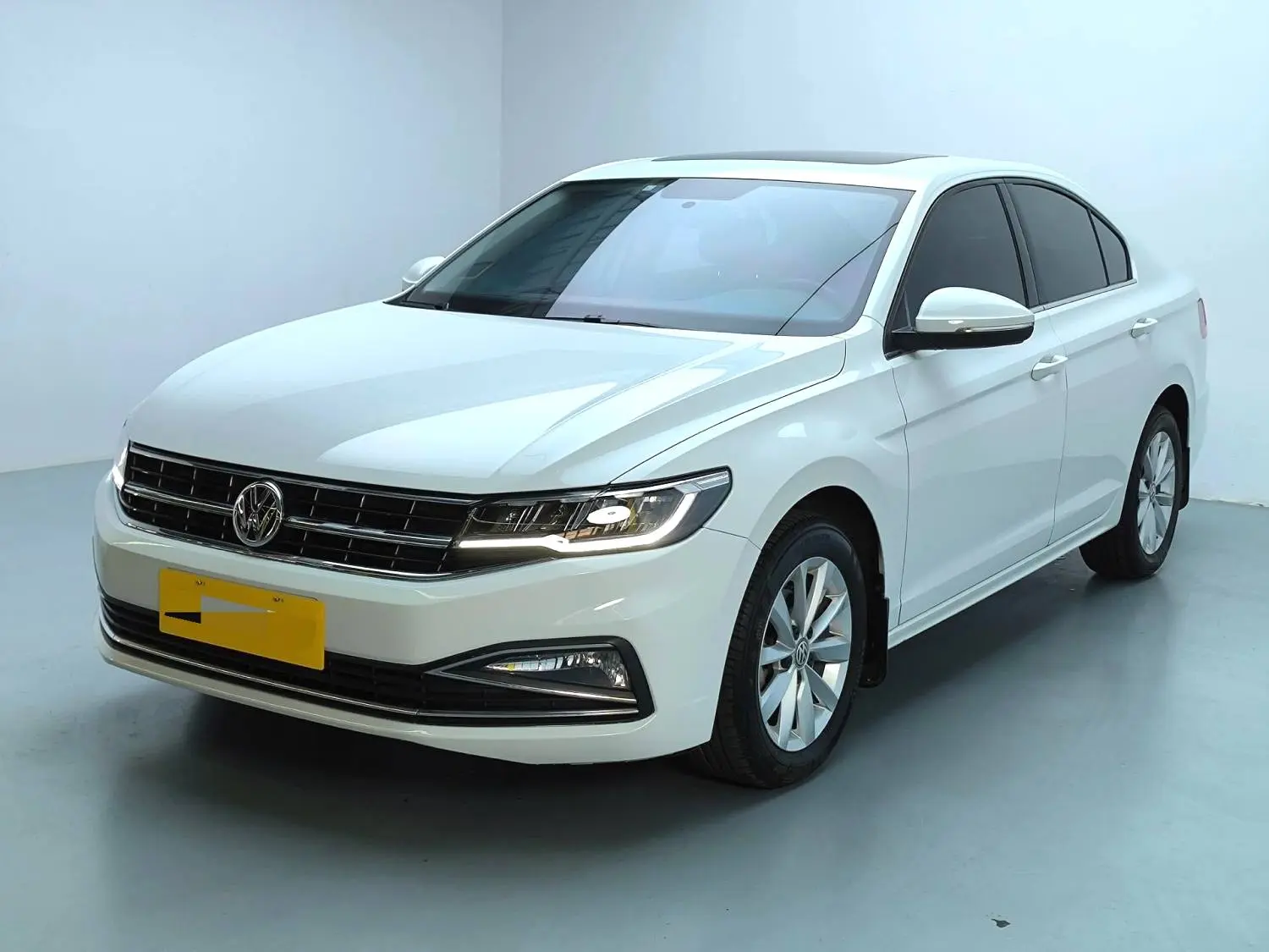 Volkswagen Bora  из Китая