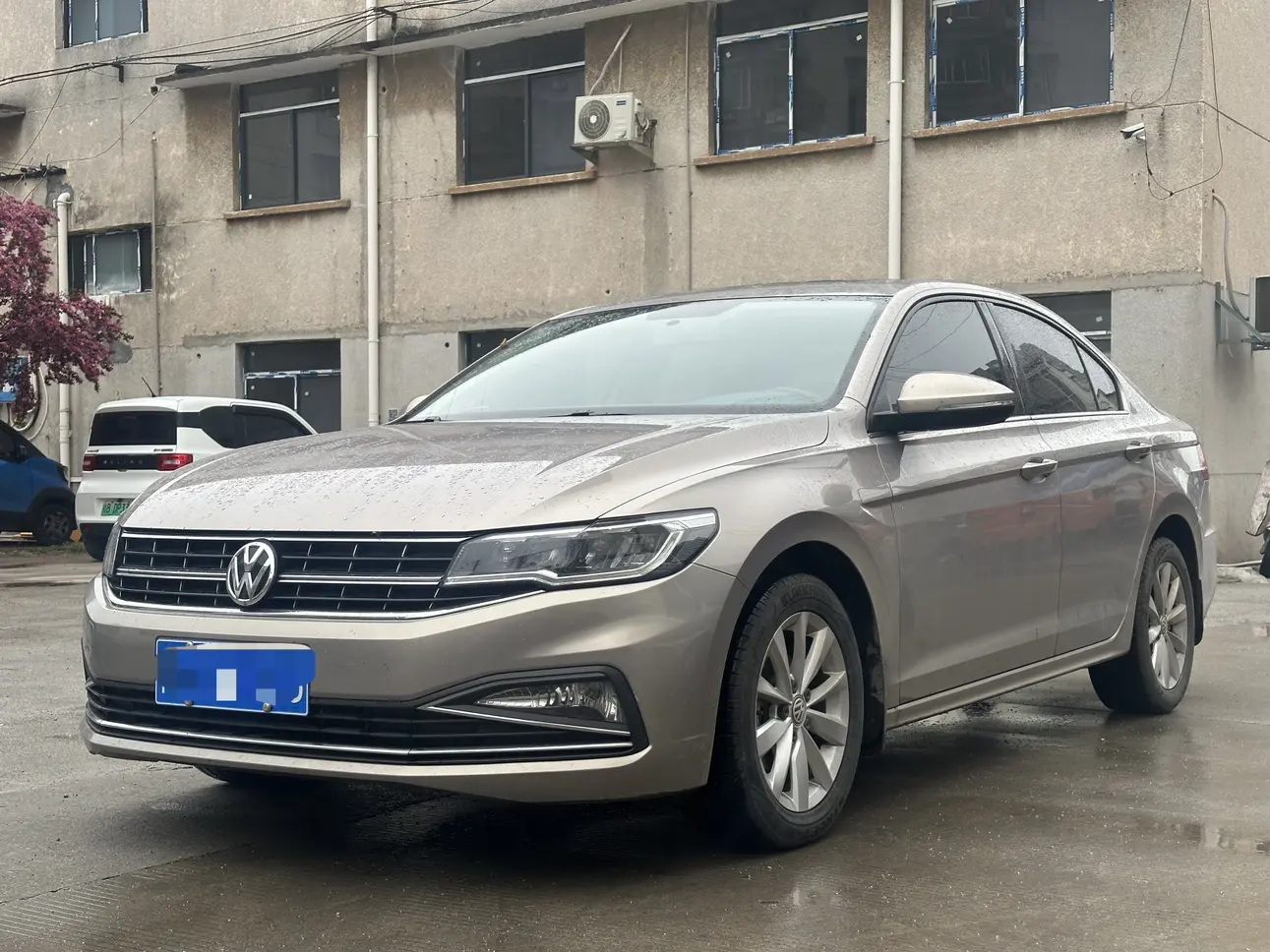 Volkswagen Bora  из Китая