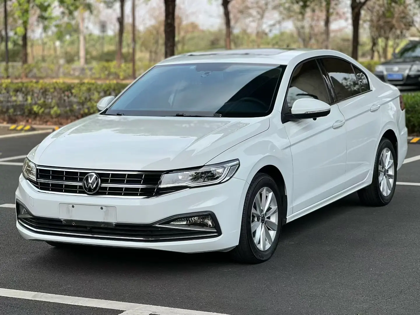 Volkswagen Bora  из Китая