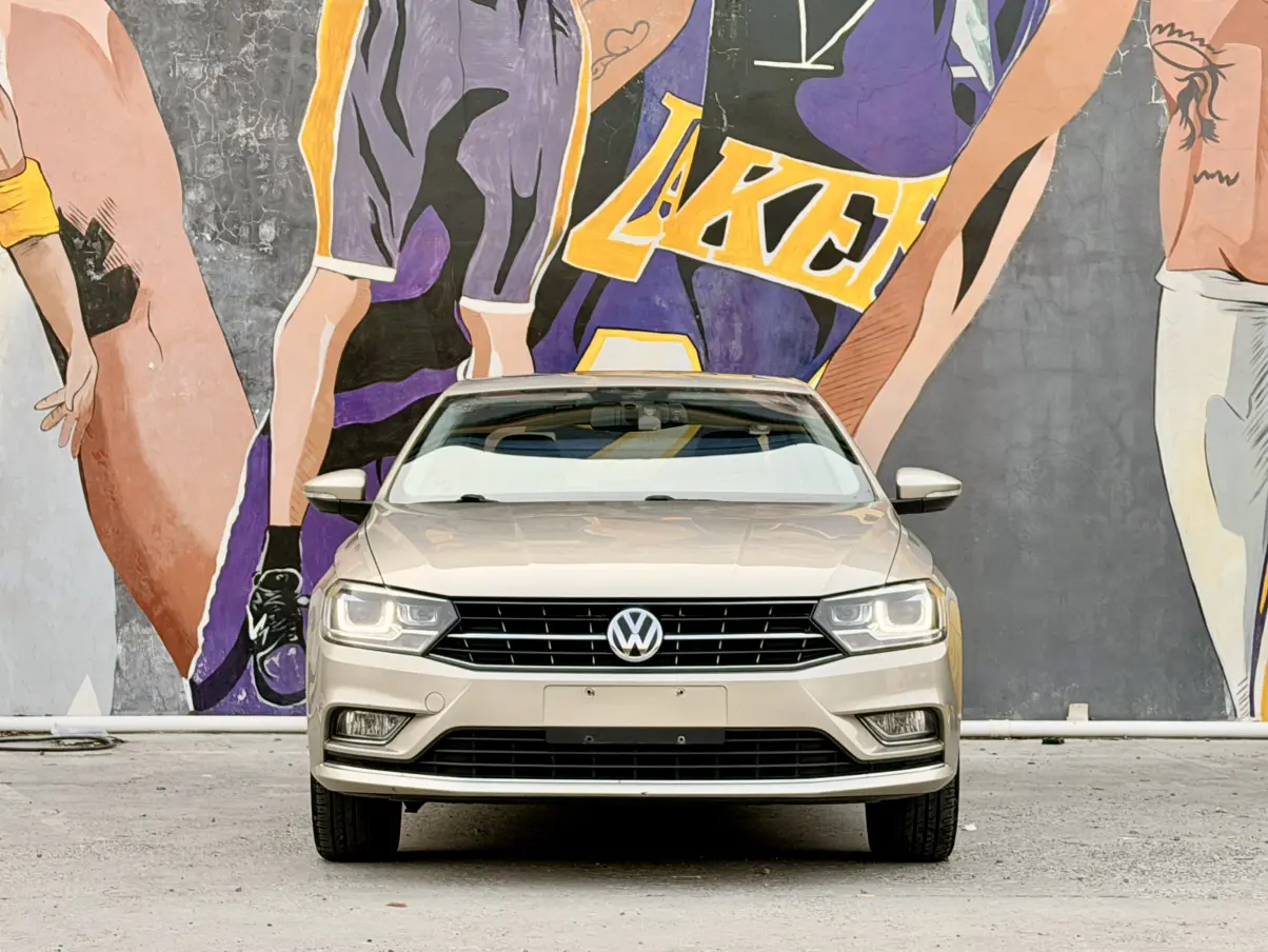 Volkswagen Bora  из Китая