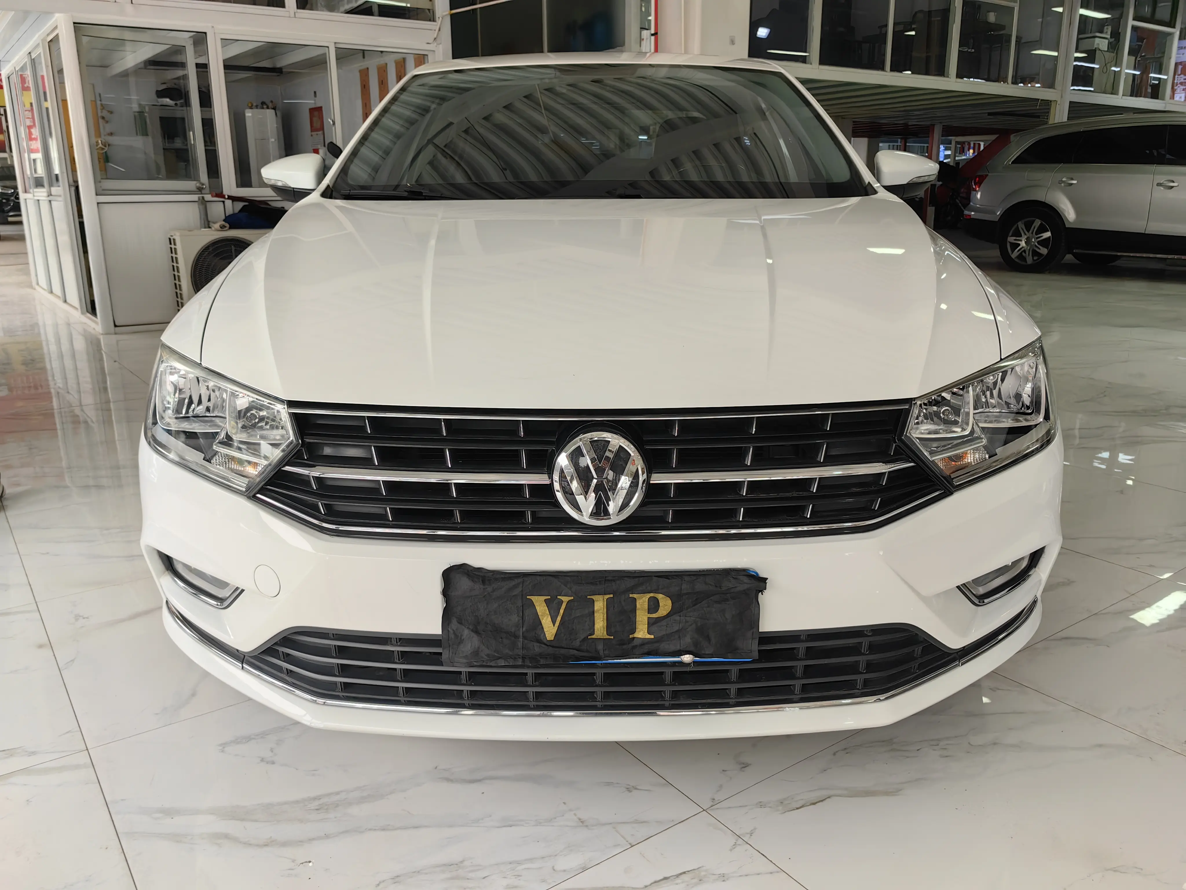 Volkswagen Bora  из Китая