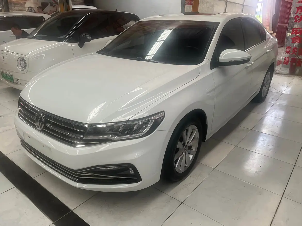 Volkswagen Bora  из Китая