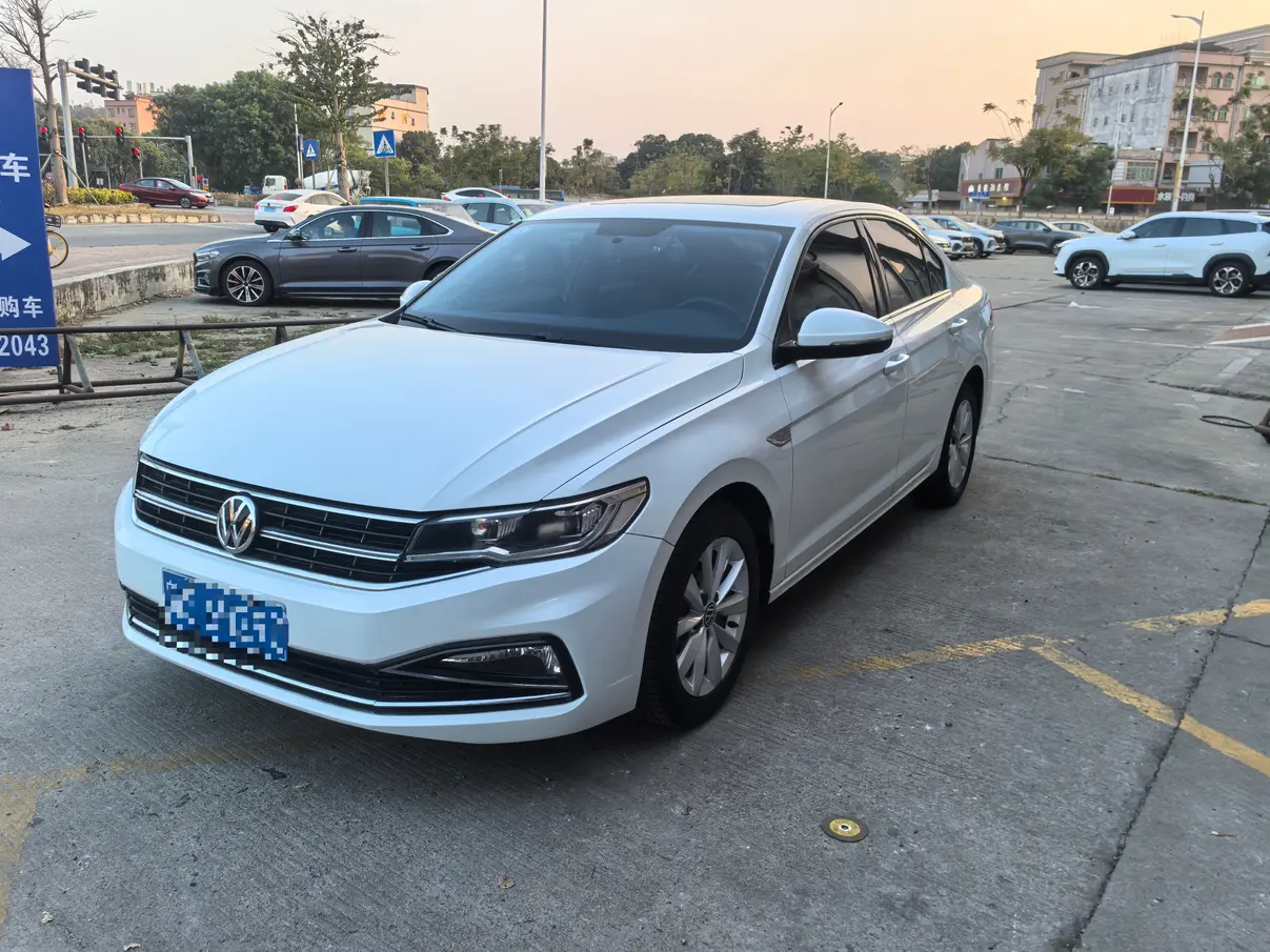 Volkswagen Bora  из Китая