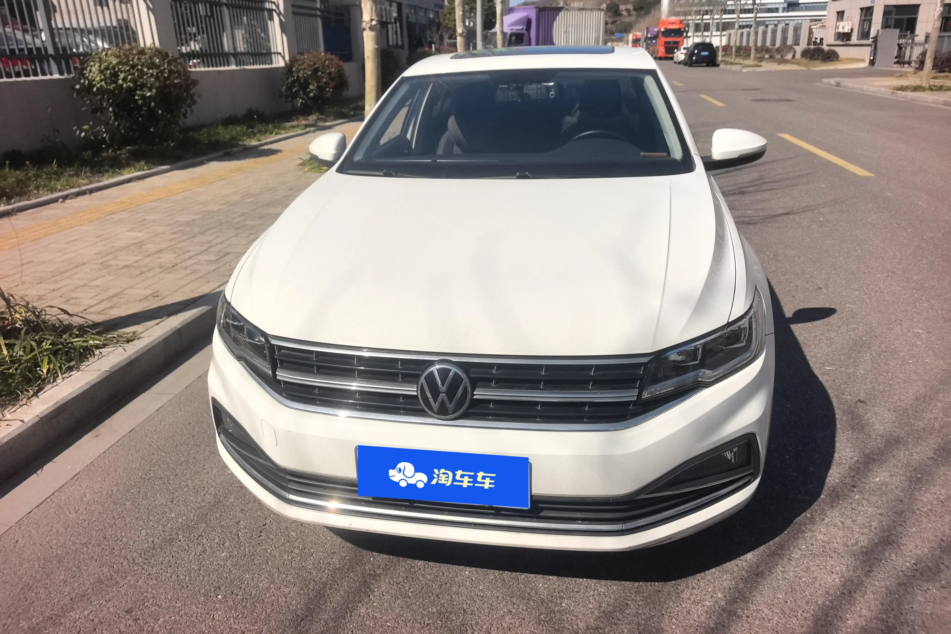 Volkswagen Bora  из Китая