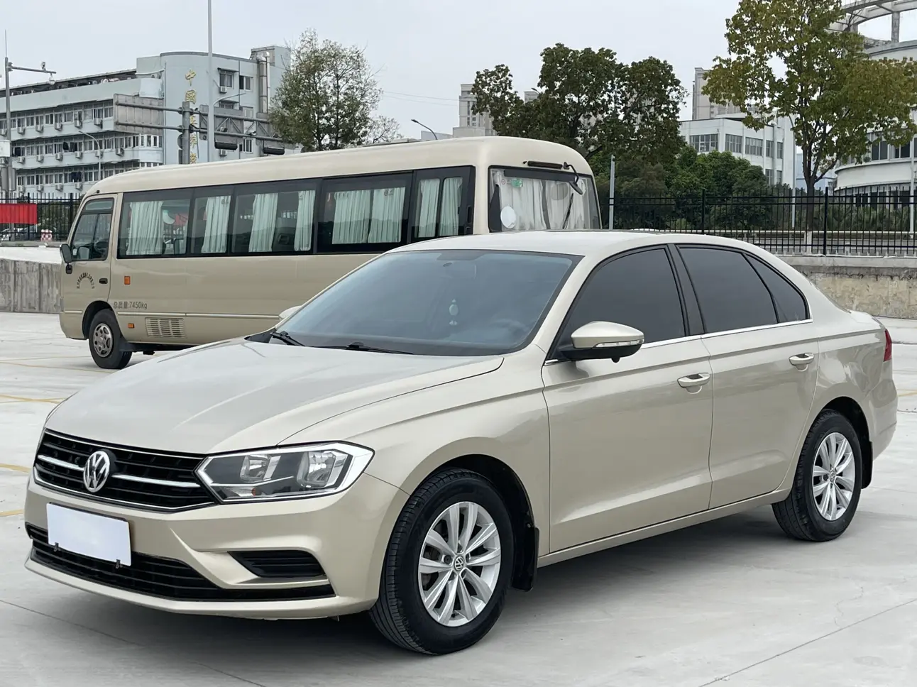 Volkswagen Bora  из Китая