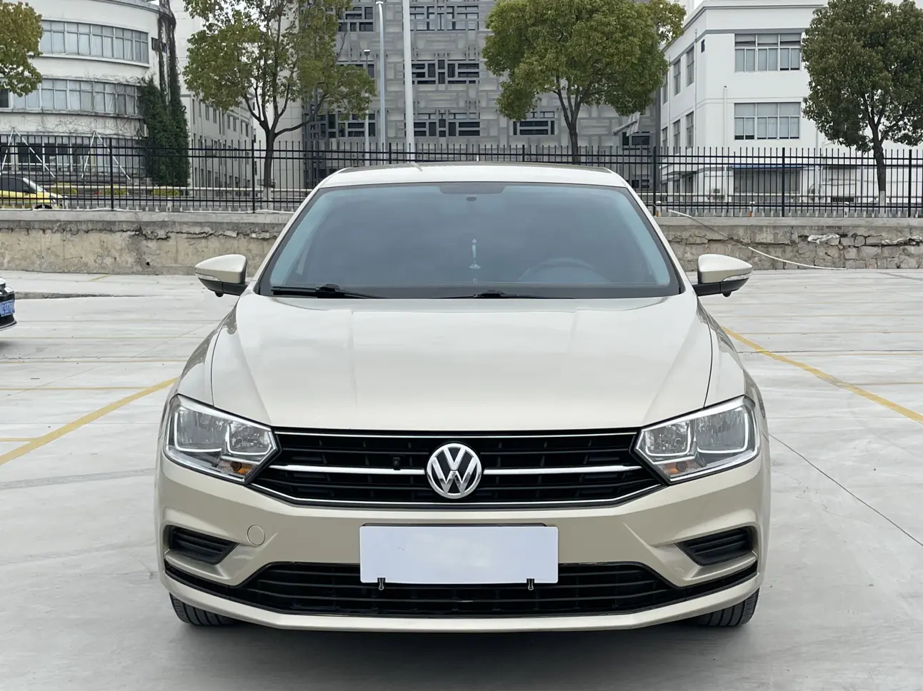 Volkswagen Bora  из Китая