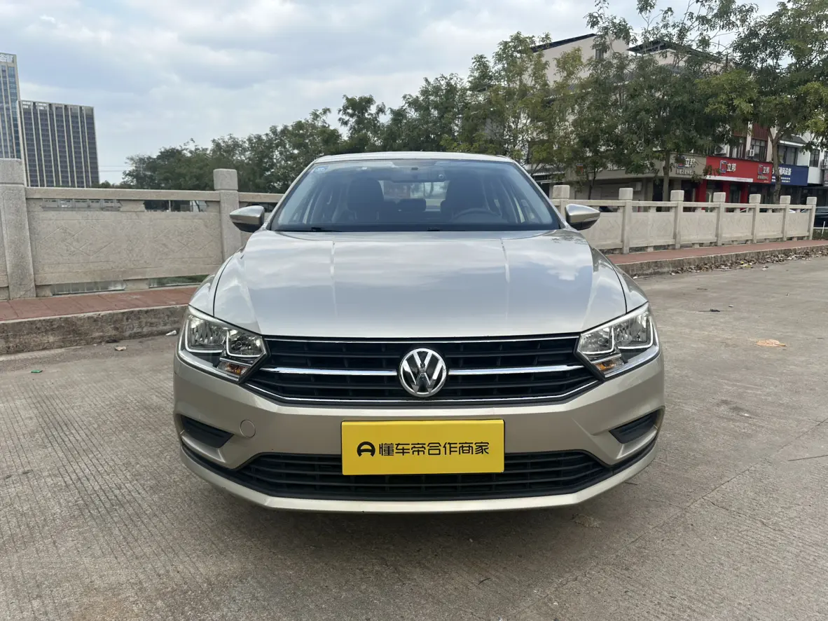 Volkswagen Bora  из Китая