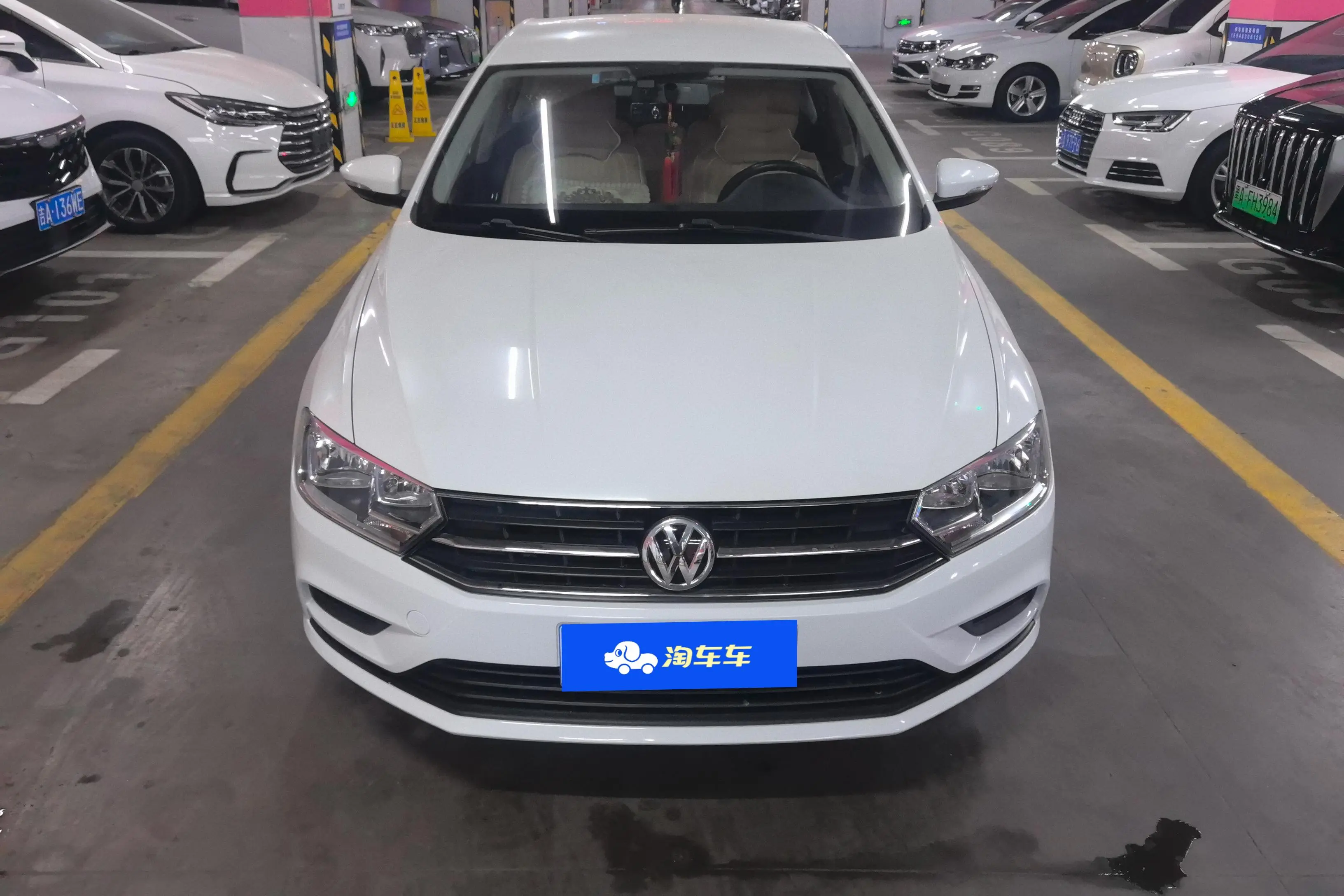 Volkswagen Bora  из Китая