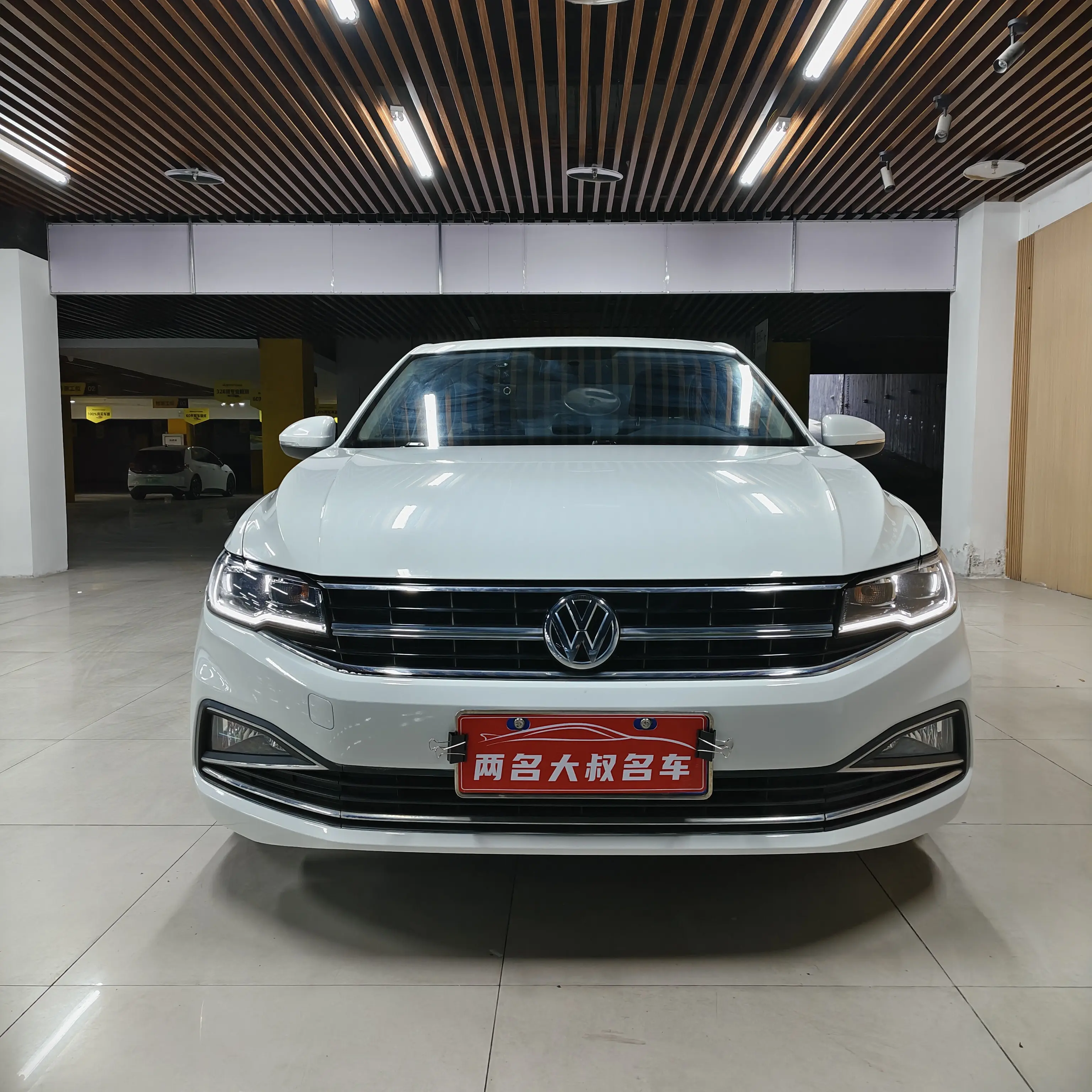 Volkswagen Bora  из Китая