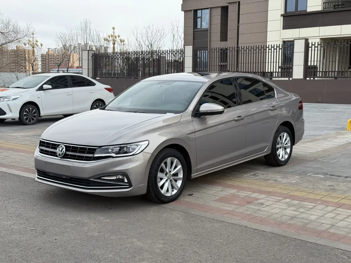 Volkswagen Bora  из Китая